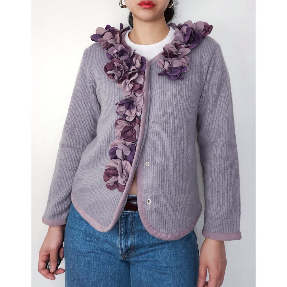 Vintage flower trim v neck wool knit sweater cardigan pale purple(lilac)
